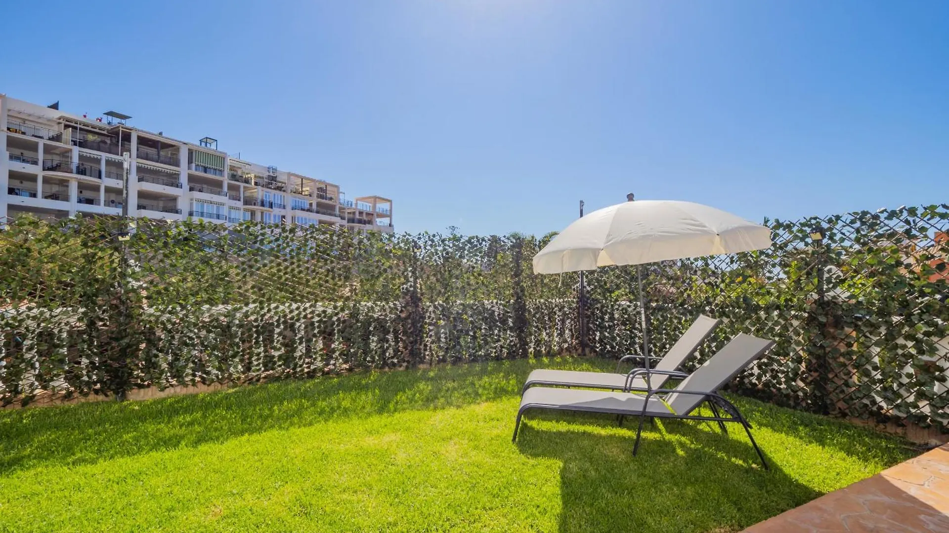 Maison d'hôtes Cubo'S Hostal William'S Sunny 4 Torre de Benagalbon Espagne