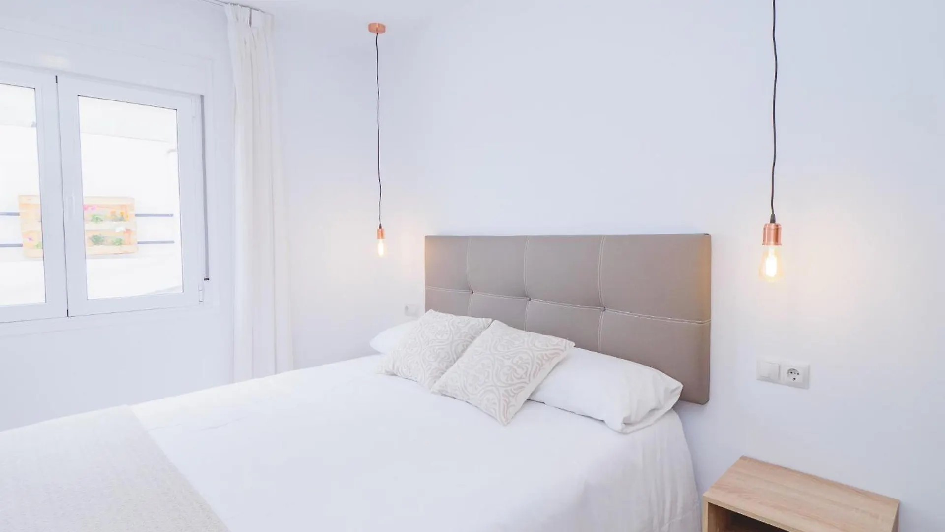Cubo'S Hostal William'S Sunny 4 Торре-де-Бенагальбон 0*,