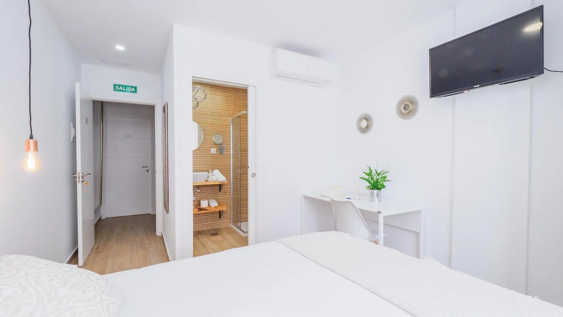 Cubo'S Hostal William'S Sunny 4 Торре-де-Бенагальбон Гостевой дом